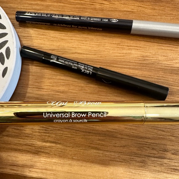 *New* Eyeliner & Eyebrow Bundle, Clinique, Lock It, and Winkylux - Picture 6 of 10